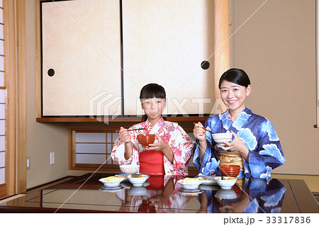温泉旅館の朝食 33317836