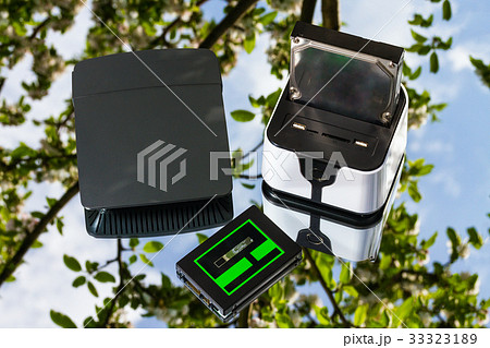 wireless routers, docking station and ssd 33323189