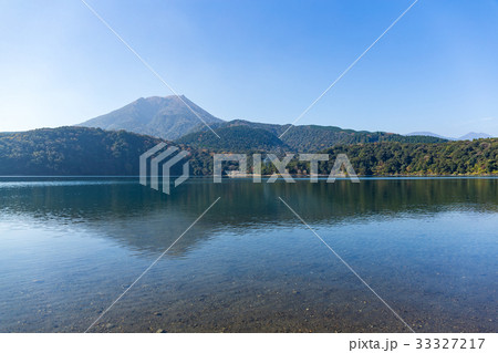 Mount Kirishima and lake 33327217