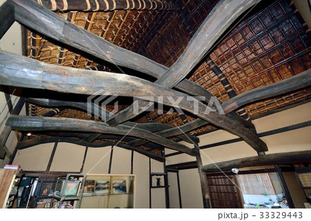 茅葺屋根の曲家　横大路家住宅（千年家） 33329443