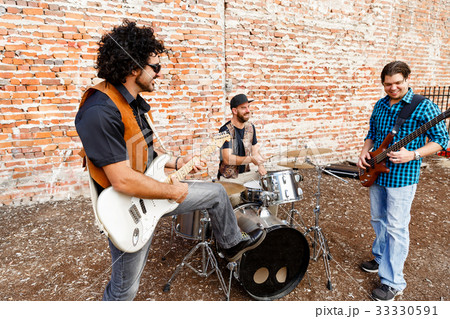 Love my music Love my music 33330591