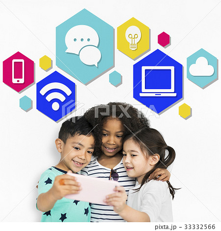 Social Media Children Chat Social Media Children Chat 33332566