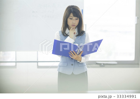 オフィスワーク 会議 33334991