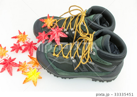 トレッキングシューズ　秋イメージ 33335451