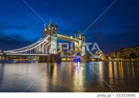 Tower Bridge in the evening, London, England Tower Bridge in the evening, London, England 33335666
