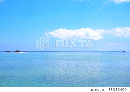 沖縄　夏の海 33336460