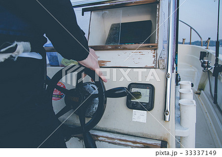 海釣り 船 ハンドルの写真素材