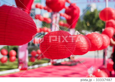 Red Chinese Paper Lanterns Red Chinese Paper Lanterns 33337487