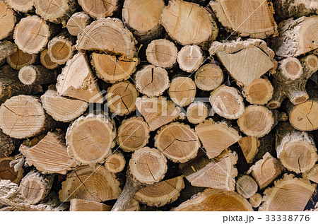 背景素材 積み上げられた薪 背景素材 積み上げられた薪 33338776
