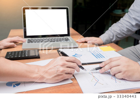 Business meeting  in outdoor. documents account managers crew wo 33340443