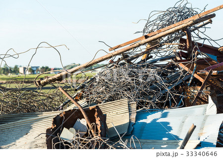 鉄くずの山 33340646