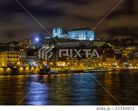 Porto old town - Portugal Porto old town - Portugal 33340973