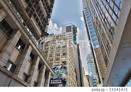 street of highrise glass skyscraper buildings street of highrise glass skyscraper buildings 33341415