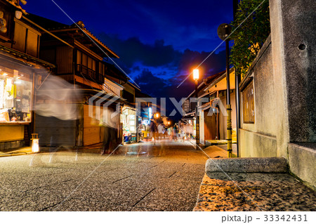 【京都府】夜の京都 【京都府】夜の京都 33342431