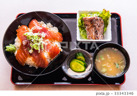 マグロ丼 マグロ丼 33343346