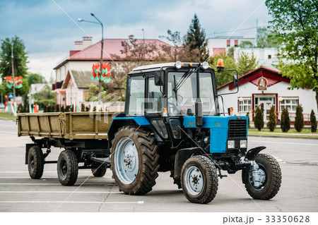 Tractor The MTZ-82 The Belarus With Cart - A Brand 33350628
