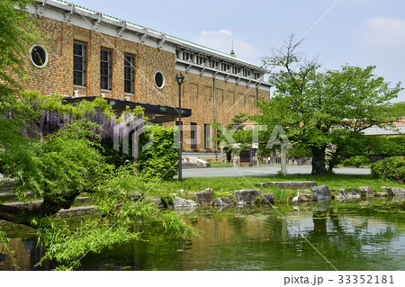 京都市美術館 庭園(藤棚) 京都市美術館 庭園(藤棚) 33352181