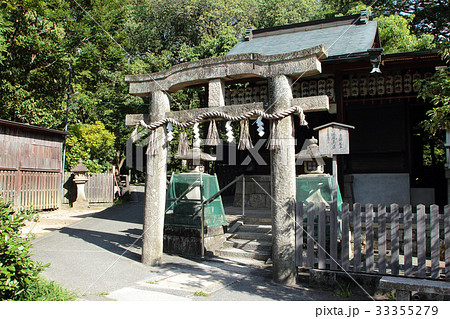 京都三珍鳥居　京都御苑厳島神社唐破風鳥居 33355279
