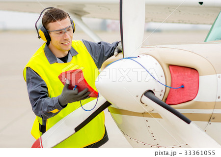 Male airport worker Male airport worker 33361055