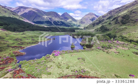 Aerial view of the paradisal landscape of Glen 33361288