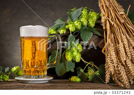 Still life with Hops,  Beer and Barley. 33371243