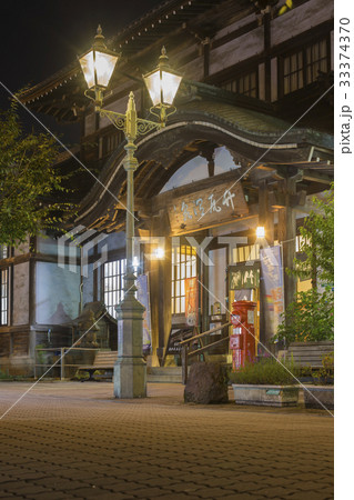 別府　竹瓦温泉夜景 33374370