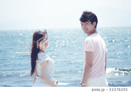 海辺の夫婦 33376205