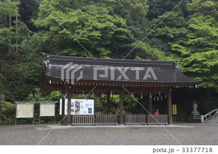 霧雨降る、初夏の高麗神社にて 33377718