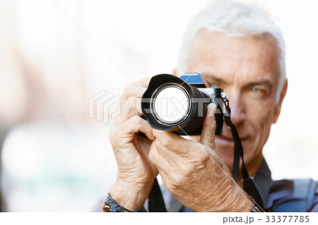 Looking for good shoots 33377785