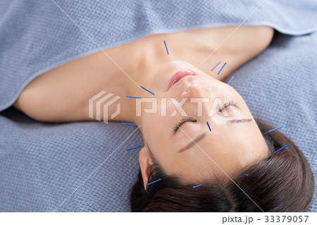美容 鍼 ビューティー ミドル 女性 美容鍼 イメージ 美容 鍼 ビューティー ミドル 女性 美容鍼 イメージ 33379057