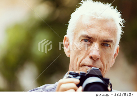 Looking for good shoots 33379207