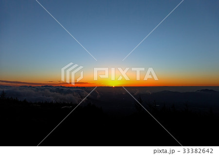 富士山(9月　ふじあざみライン五合目　ご来光) 33382642