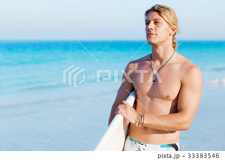 Ready to hit waves Ready to hit waves 33383546