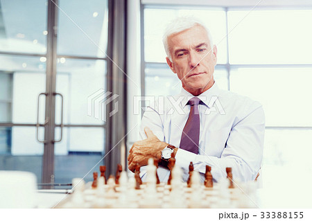 Thinking the next move 33388155