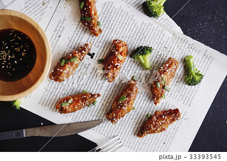 Korean sauce fried chicken wing 33393545