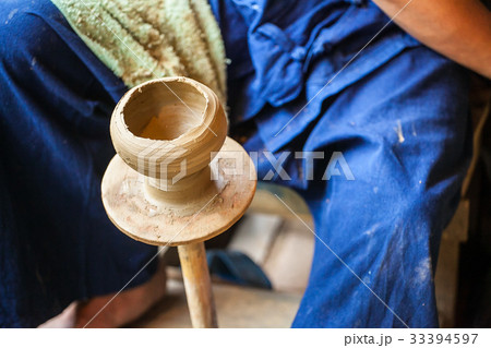earthenware 33394597