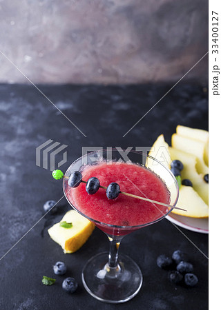 mellon ball cocktail 33400127