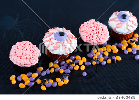 Halloween Cupcakes 33400439