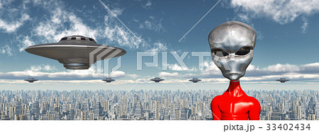 Flying saucers and alien 33402434