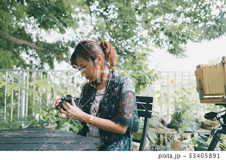 Photographer 33405891