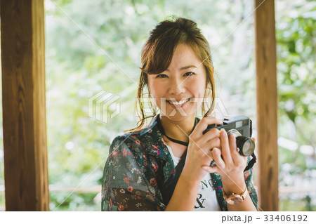 Photographer Photographer 33406192
