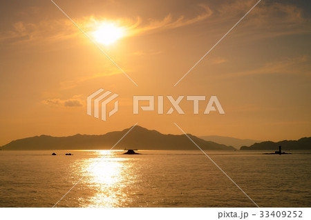 瀬戸内海の夕暮れ 瀬戸内海の夕暮れ 33409252