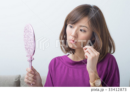 髪の悩み　30代女性 33412873