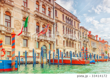Views of the most beautiful canal of Venice 33414172