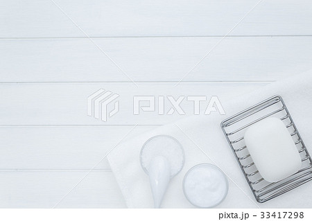 スパ・バスのイメージ　石鹸、タオル、バスソルト、ボディクリーム 33417298