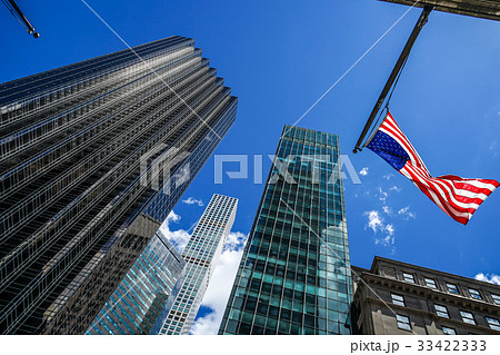 トランプタワーと星条旗３の写真素材