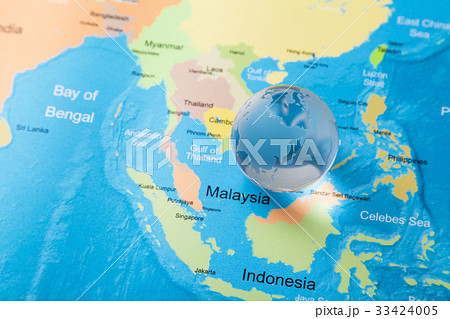 地図と地球　グローバルイメージ 33424005