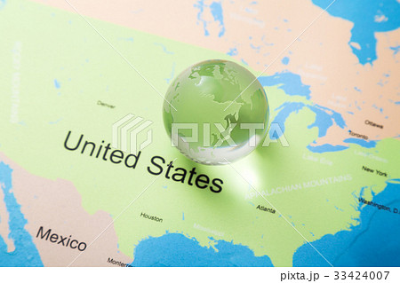 地図と地球　グローバルイメージ 33424007