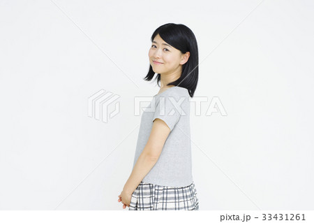 若い女性のポートレート　　 33431261