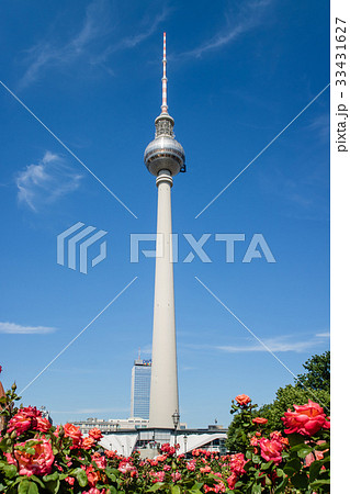 Berliner Fernsehturm Tower in Berlin 33431627